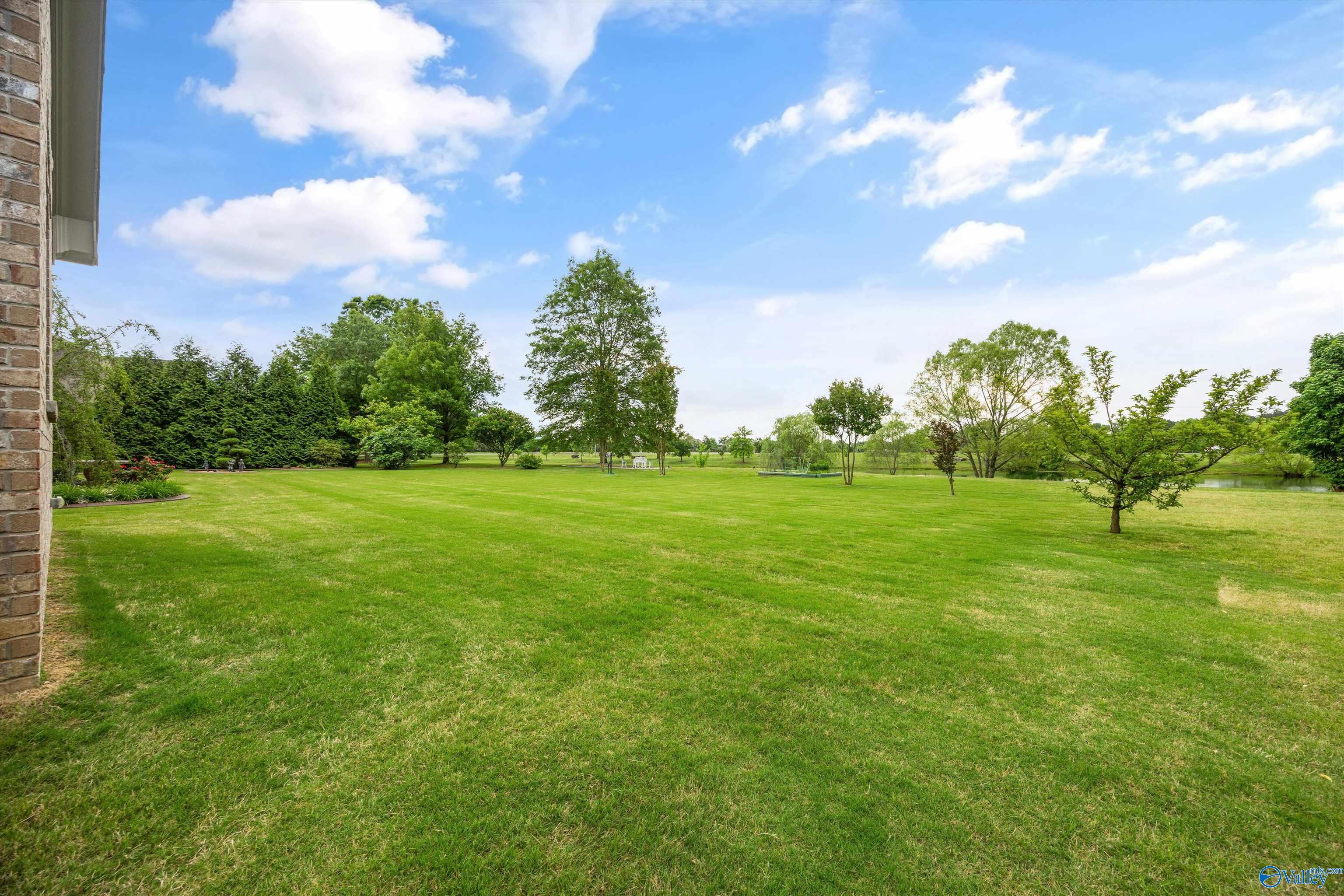 Gurley, Alabama, 35748, United States, 4 Bedrooms Bedrooms, ,4.5 BathroomsBathrooms,Residential,Forsale,2007709