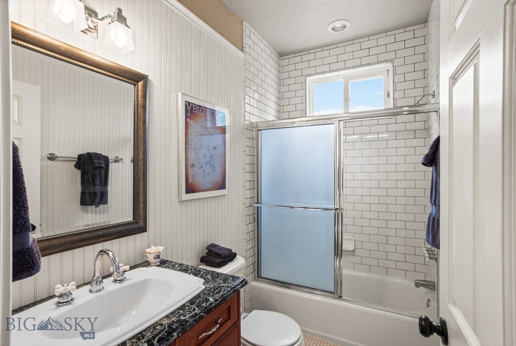 Livingston, Montana, 59047, United States, 3 Bedrooms Bedrooms, ,3 BathroomsBathrooms,Residential,Forsale,1986987