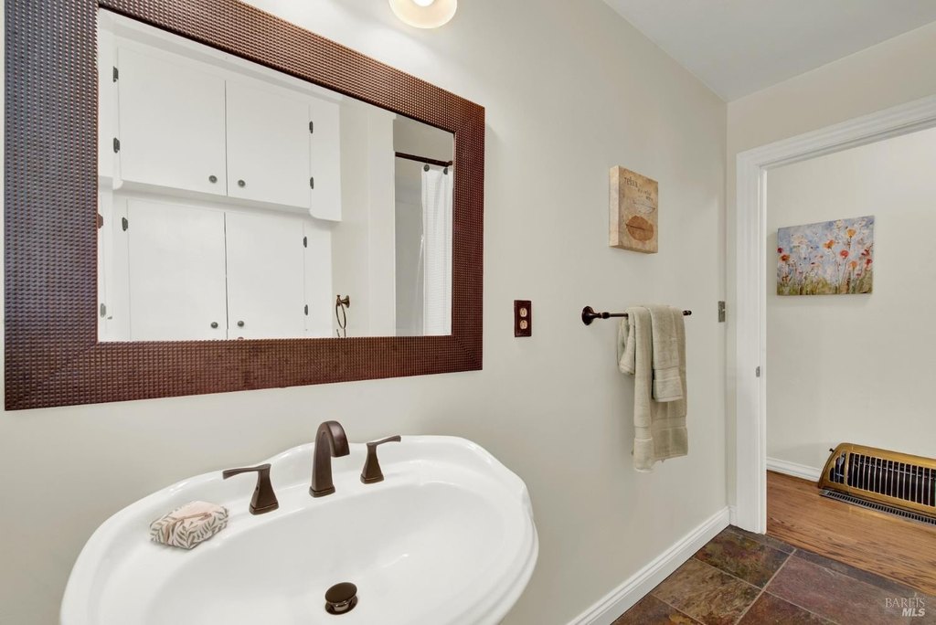 Napa, California, 94559, United States, 2 Bedrooms Bedrooms, ,1 BathroomBathrooms,Residential,Forsale,1934058