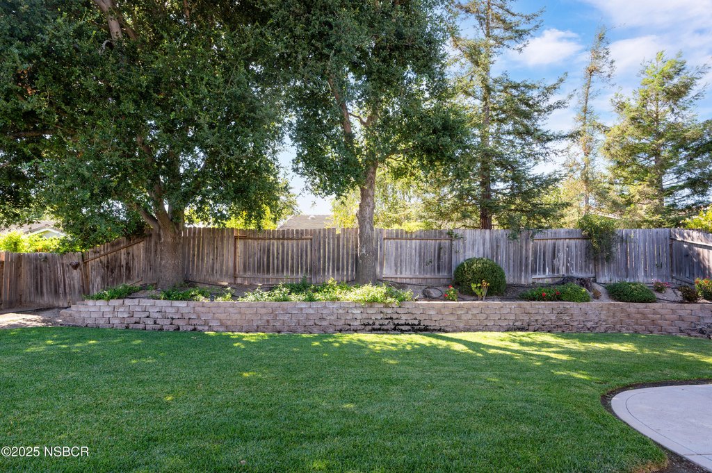 Buellton, California, 93427, United States, 4 Bedrooms Bedrooms, ,2.5 BathroomsBathrooms,Residential,Forsale,1941491