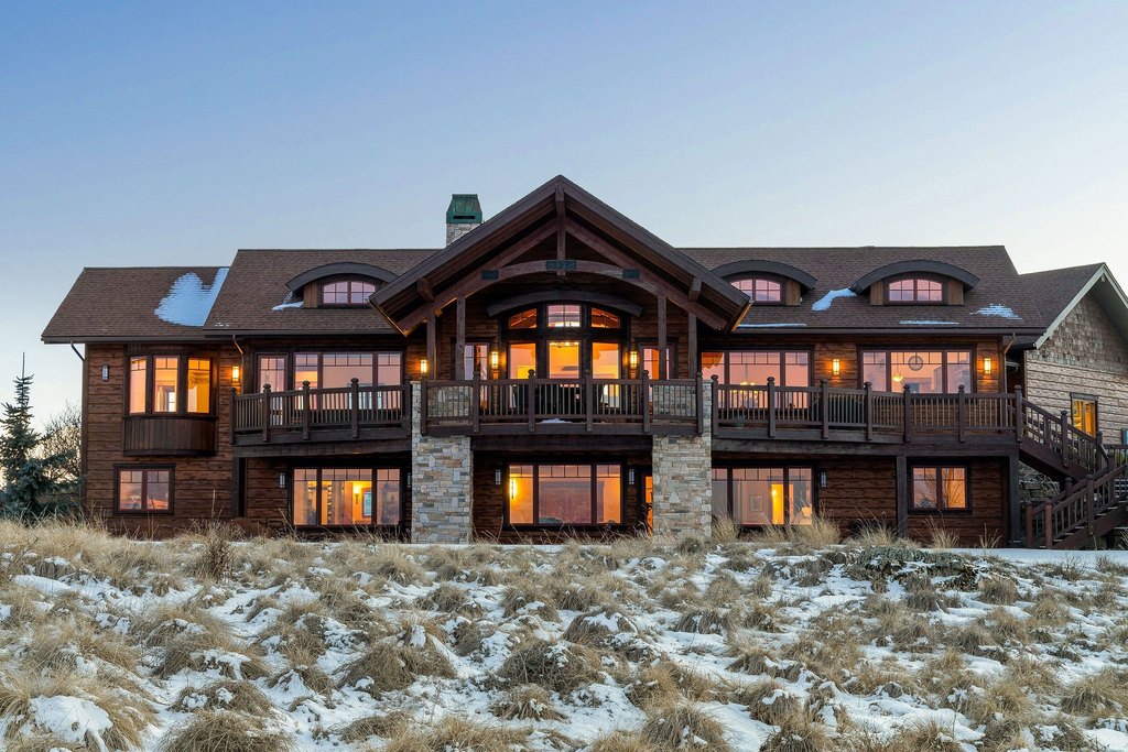 Polson, Montana, 59860, United States, 4 Bedrooms Bedrooms, ,3.5 BathroomsBathrooms,Residential,Forsale,1894896