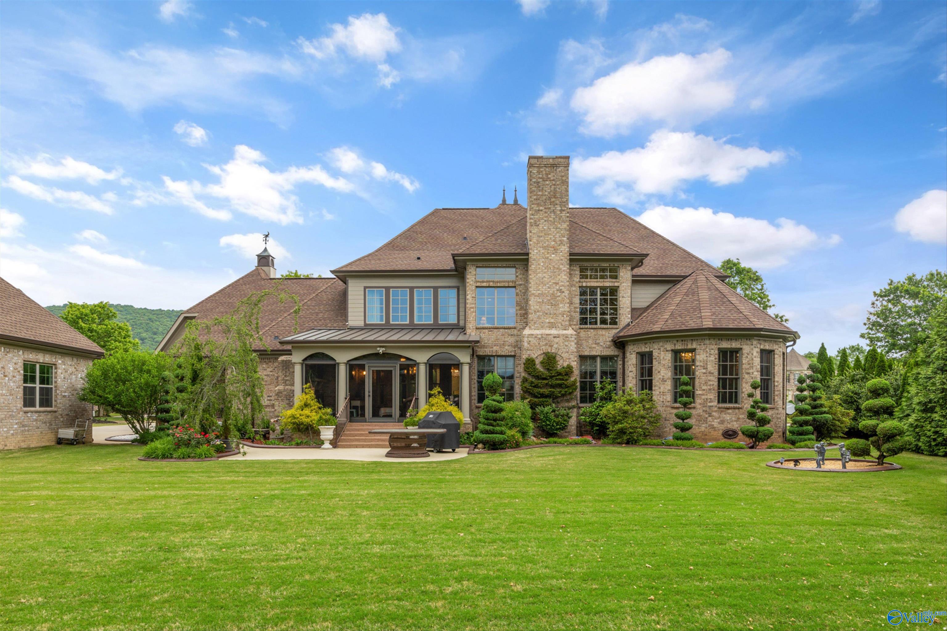 Gurley, Alabama, 35748, United States, 4 Bedrooms Bedrooms, ,4.5 BathroomsBathrooms,Residential,Forsale,2007709