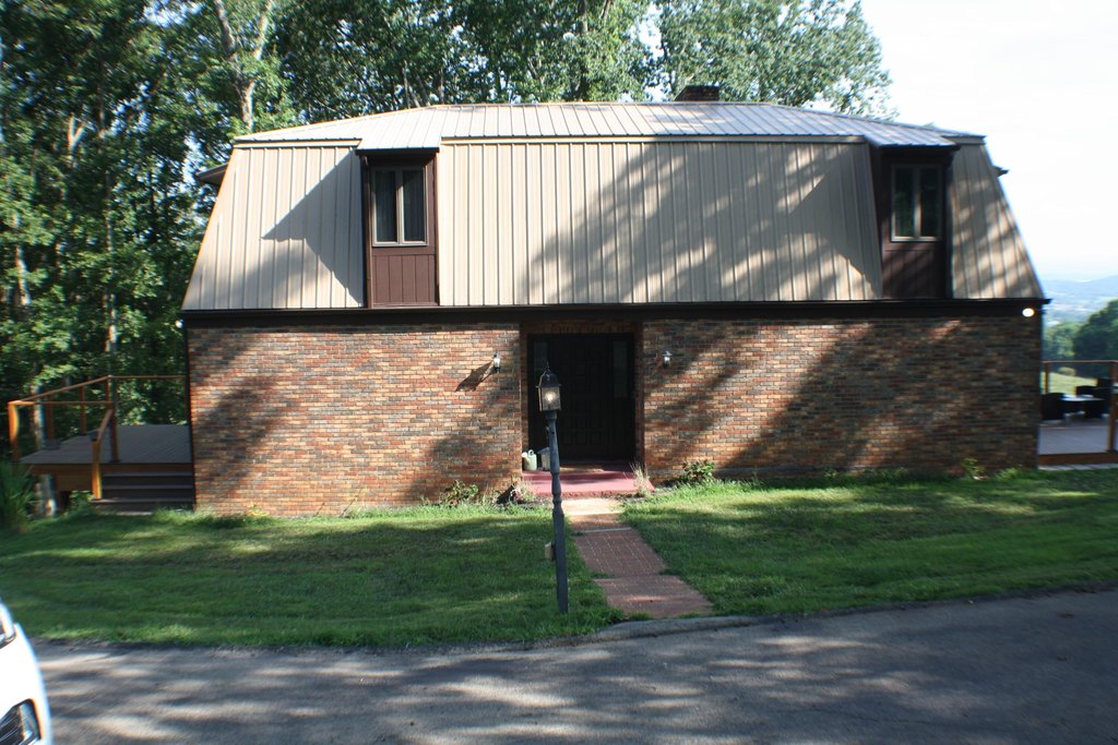 Jefferson City, Tennessee, 37760, United States, 3 Bedrooms Bedrooms, ,3.5 BathroomsBathrooms,Residential,Forsale,1884044