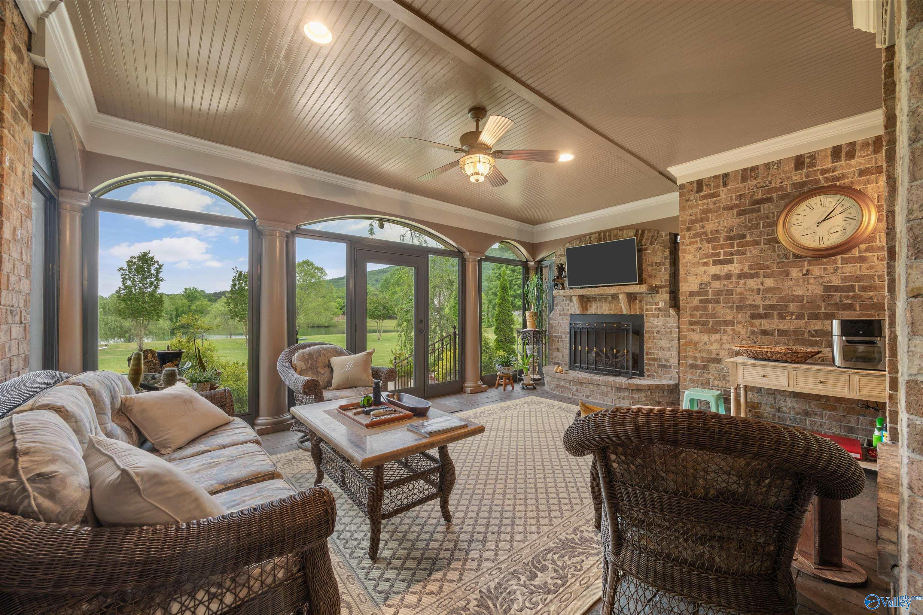 Gurley, Alabama, 35748, United States, 4 Bedrooms Bedrooms, ,4.5 BathroomsBathrooms,Residential,Forsale,2007709