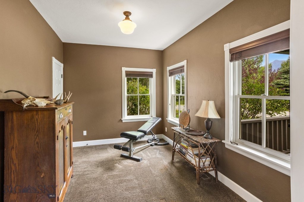 Livingston, Montana, 59047, United States, 3 Bedrooms Bedrooms, ,3 BathroomsBathrooms,Residential,Forsale,1986987