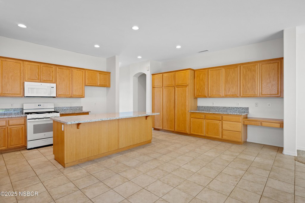Buellton, California, 93427, United States, 4 Bedrooms Bedrooms, ,2.5 BathroomsBathrooms,Residential,Forsale,1941491