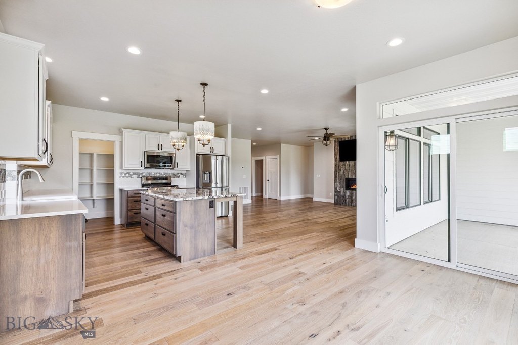 Bozeman, Montana, 59718, United States, 4 Bedrooms Bedrooms, ,3.5 BathroomsBathrooms,Residential,Forsale,1986954