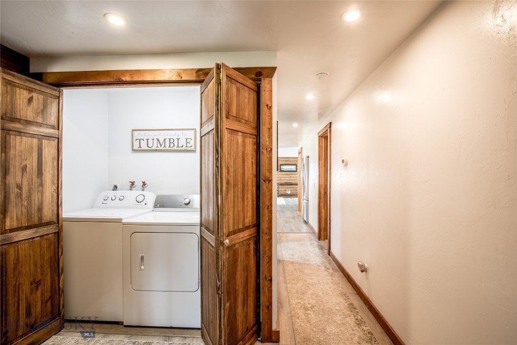 Ennis, Montana, 59729, United States, 4 Bedrooms Bedrooms, ,2 BathroomsBathrooms,Residential,Forsale,1894882