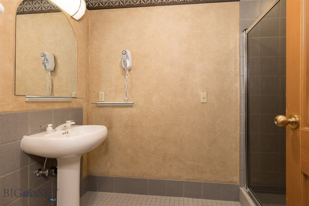 Big Sky, Montana, 59716, United States, 1 Bedroom Bedrooms, ,2 BathroomsBathrooms,Residential,Forsale,1986973