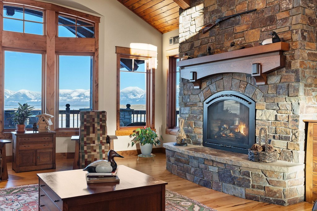 Polson, Montana, 59860, United States, 4 Bedrooms Bedrooms, ,3.5 BathroomsBathrooms,Residential,Forsale,1894896