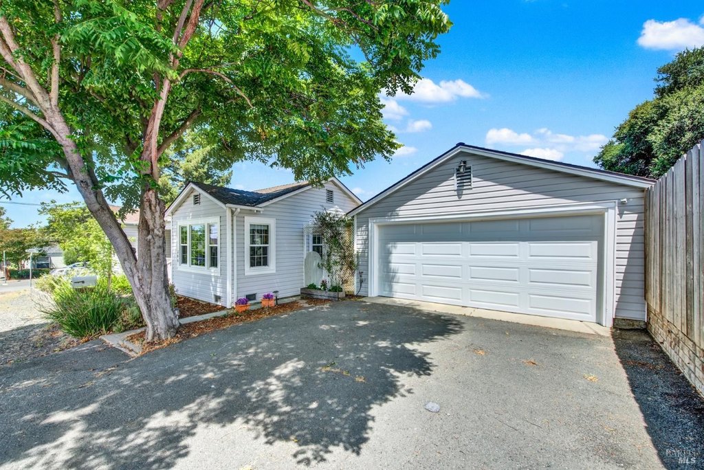 Napa, California, 94559, United States, 2 Bedrooms Bedrooms, ,1 BathroomBathrooms,Residential,Forsale,1934058