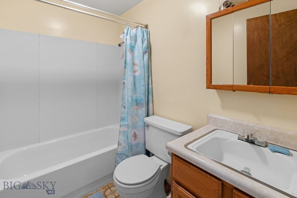 Belgrade, Montana, 59714, United States, 3 Bedrooms Bedrooms, ,2 BathroomsBathrooms,Residential,Forsale,1941165