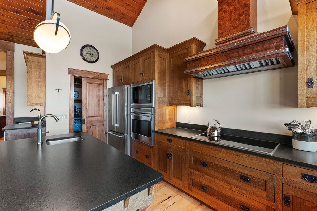 Polson, Montana, 59860, United States, 4 Bedrooms Bedrooms, ,3.5 BathroomsBathrooms,Residential,Forsale,1894896