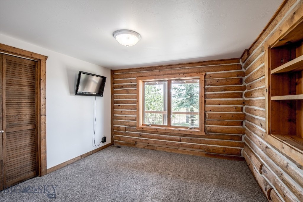 Ennis, Montana, 59729, United States, 4 Bedrooms Bedrooms, ,2 BathroomsBathrooms,Residential,Forsale,1894882
