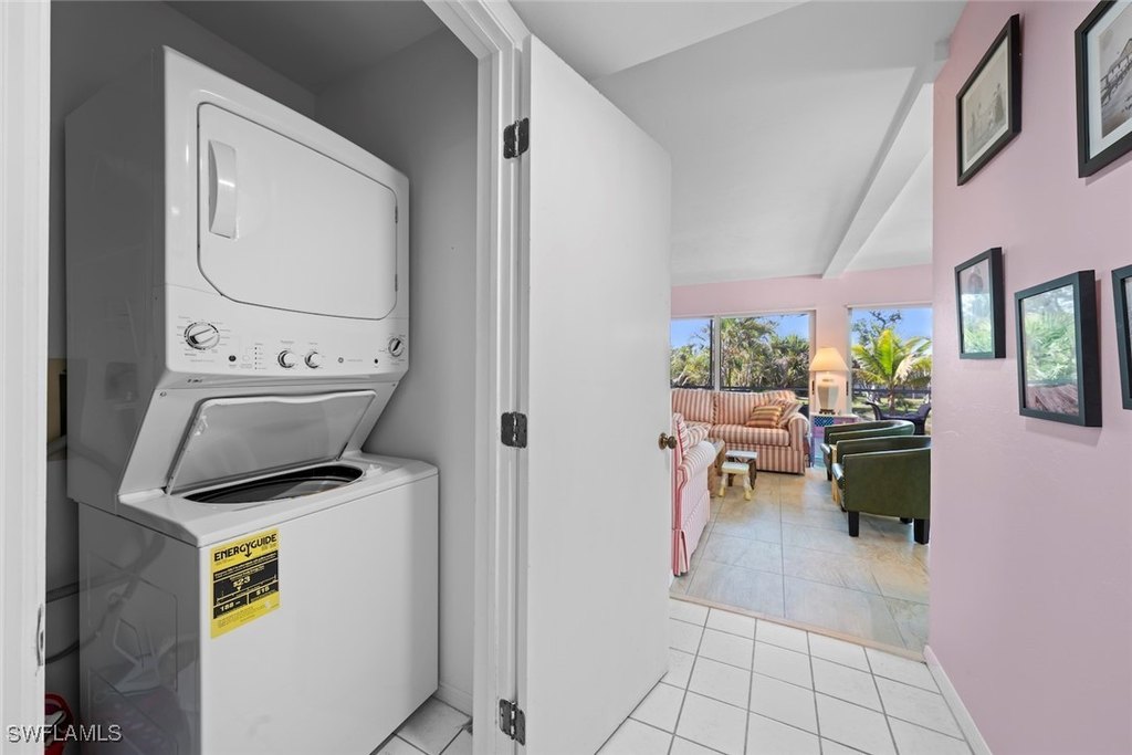 Sanibel, Florida, 33957, United States, 3 Bedrooms Bedrooms, ,2.5 BathroomsBathrooms,Residential,Forsale,1886406
