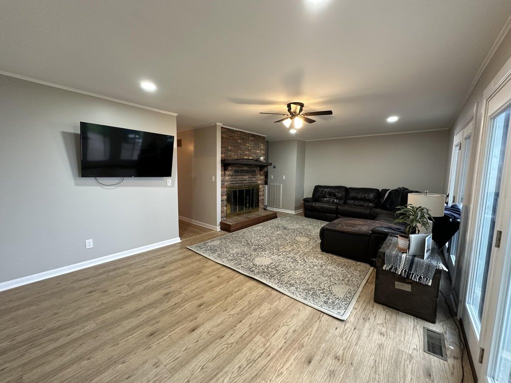 Jefferson City, Tennessee, 37760, United States, 3 Bedrooms Bedrooms, ,3.5 BathroomsBathrooms,Residential,Forsale,1884044