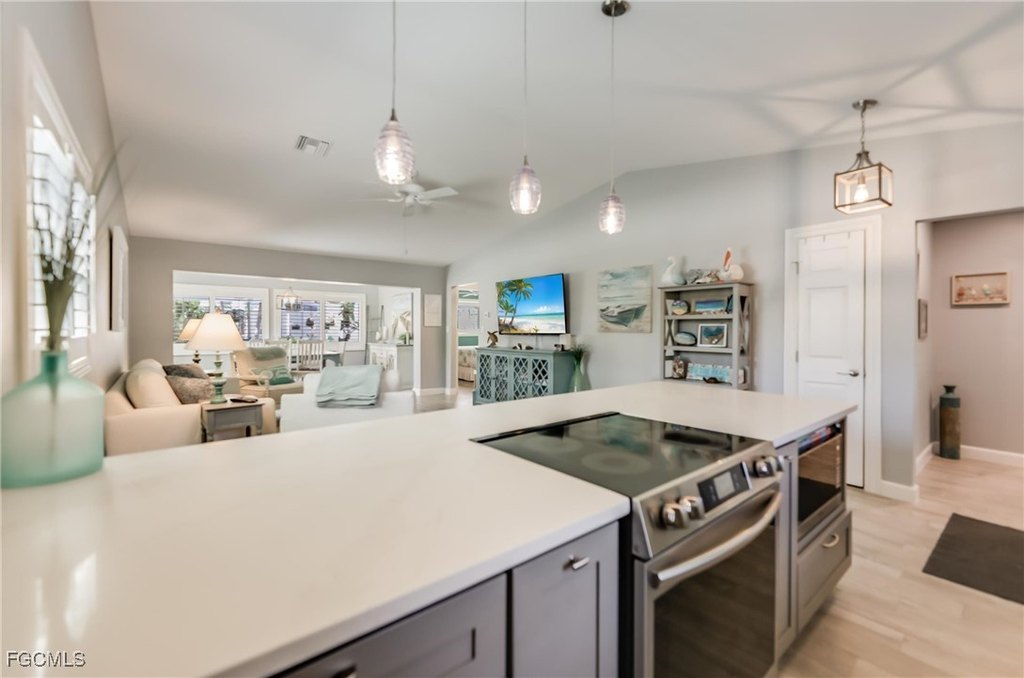 Sanibel, Florida, 33957, United States, 3 Bedrooms Bedrooms, ,2 BathroomsBathrooms,Residential,Forsale,1971952