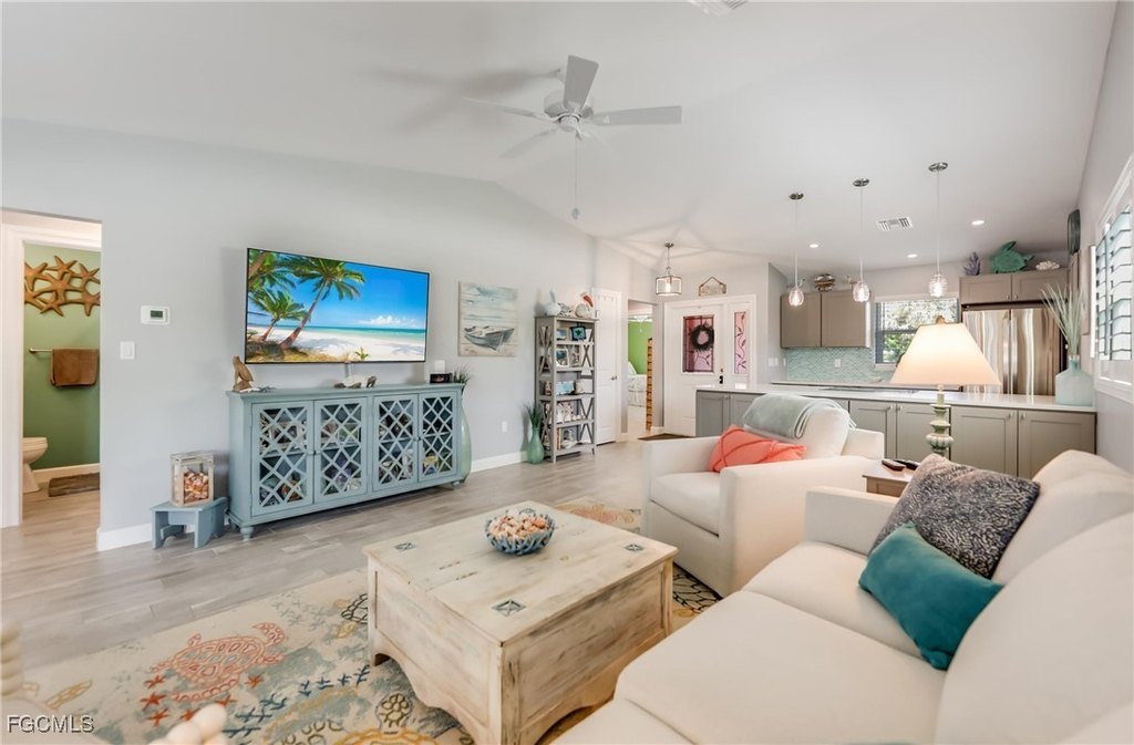 Sanibel, Florida, 33957, United States, 3 Bedrooms Bedrooms, ,2 BathroomsBathrooms,Residential,Forsale,1971952