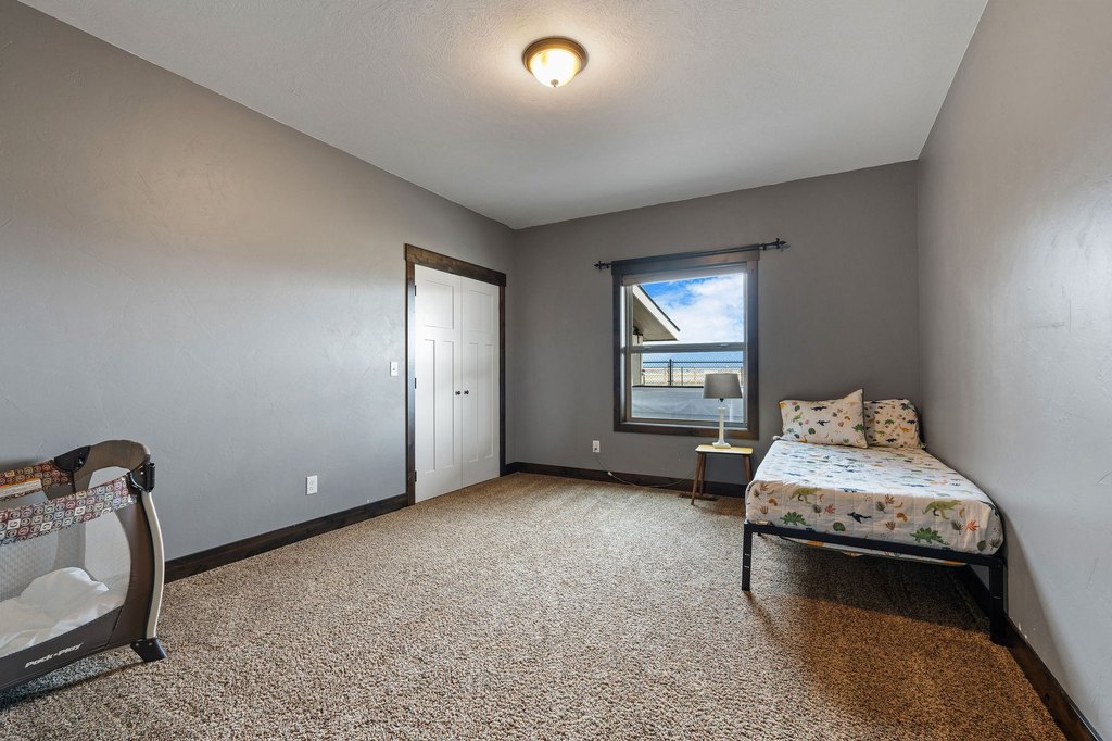 Kalispell, Montana, 59901, United States, 6 Bedrooms Bedrooms, ,4.5 BathroomsBathrooms,Residential,Forsale,1986949