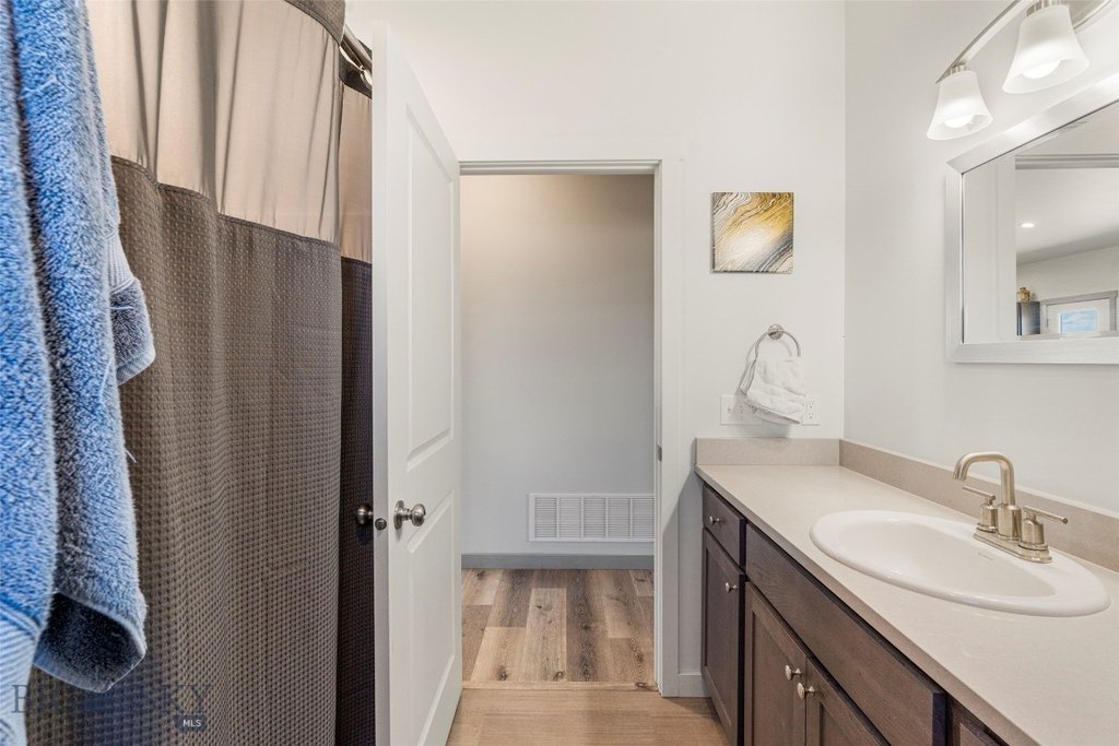 Three Forks, Montana, 59752, United States, 3 Bedrooms Bedrooms, ,2 BathroomsBathrooms,Residential,Forsale,1986985