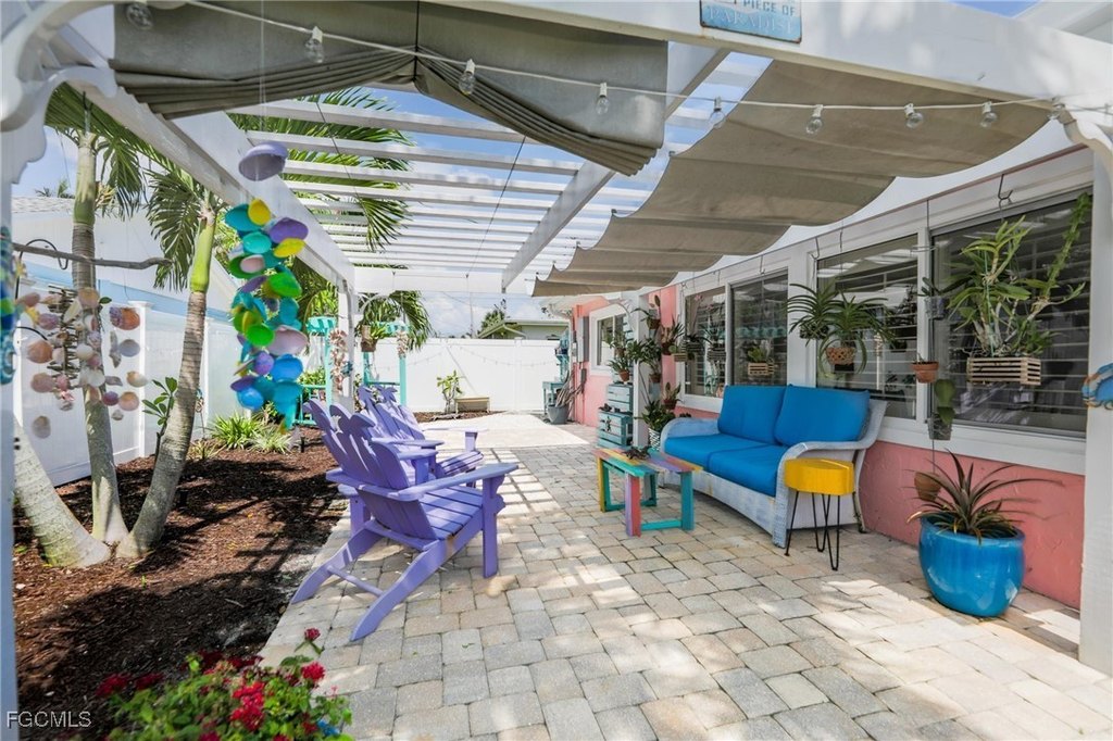 Sanibel, Florida, 33957, United States, 3 Bedrooms Bedrooms, ,2 BathroomsBathrooms,Residential,Forsale,1971952