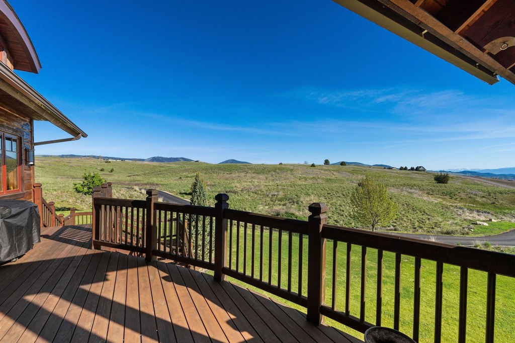 Polson, Montana, 59860, United States, 4 Bedrooms Bedrooms, ,3.5 BathroomsBathrooms,Residential,Forsale,1894896