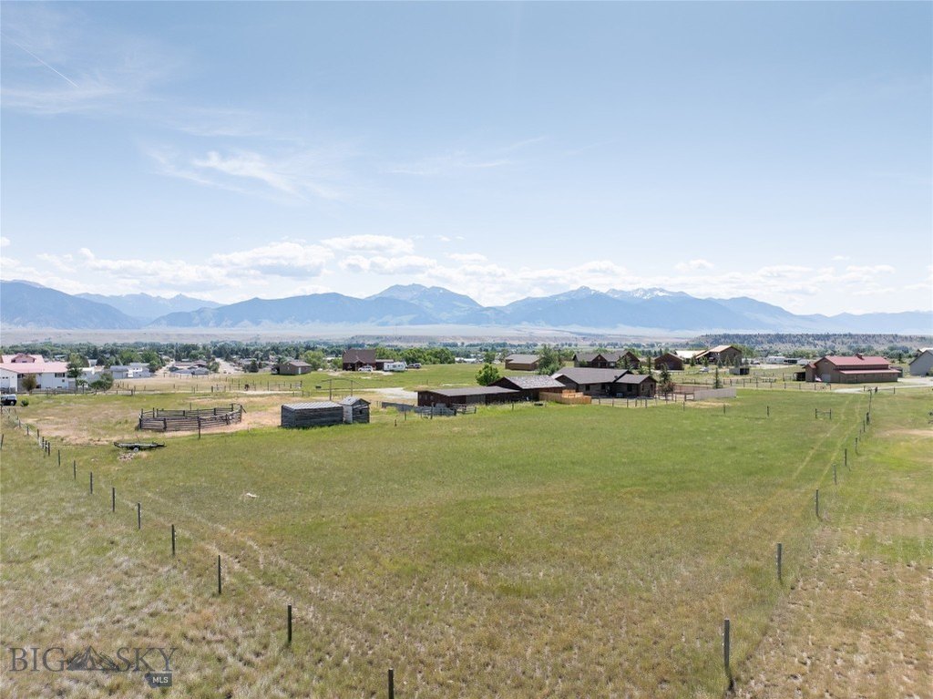 Ennis, Montana, 59729, United States, 4 Bedrooms Bedrooms, ,2 BathroomsBathrooms,Residential,Forsale,1894882