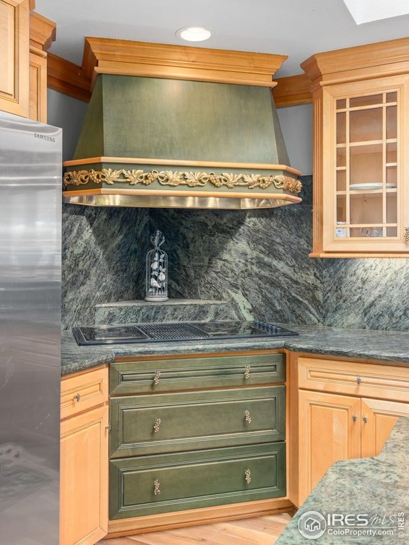 Glen Haven, Colorado, 80532, United States, 3 Bedrooms Bedrooms, ,2 BathroomsBathrooms,Residential,Forsale,1903121