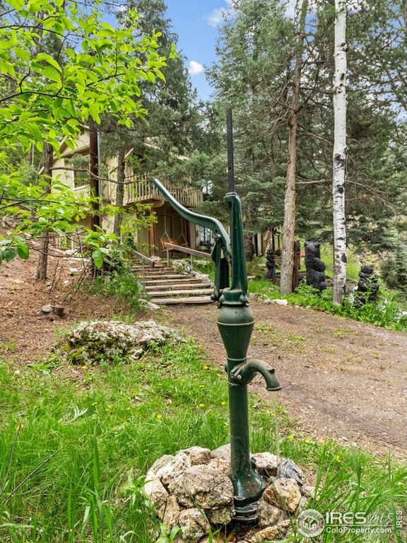 Glen Haven, Colorado, 80532, United States, 3 Bedrooms Bedrooms, ,2 BathroomsBathrooms,Residential,Forsale,1903121