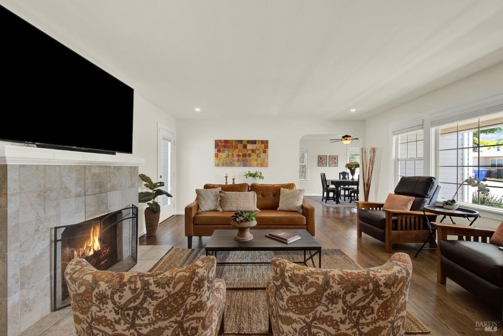 Napa, California, 94559, United States, 2 Bedrooms Bedrooms, ,1 BathroomBathrooms,Residential,Forsale,1934058