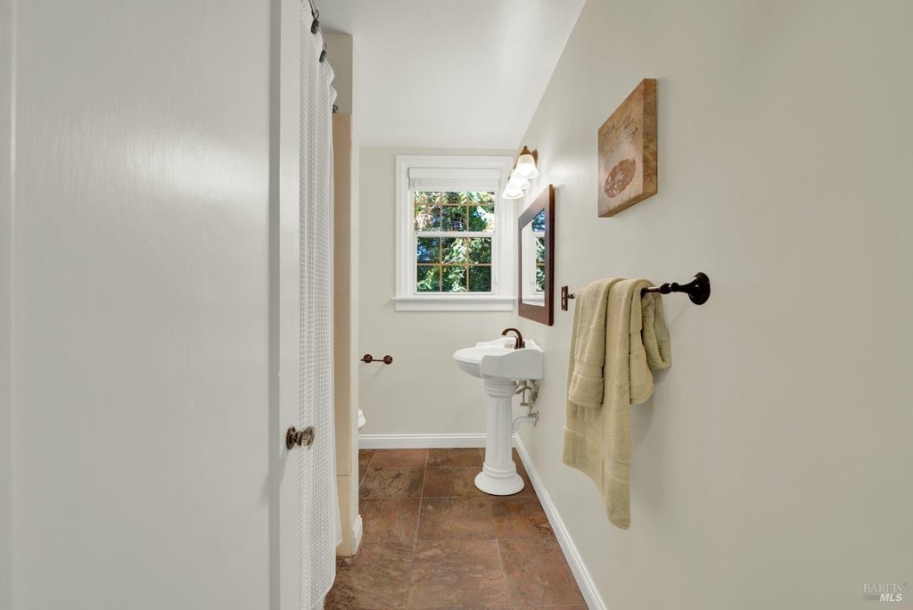 Napa, California, 94559, United States, 2 Bedrooms Bedrooms, ,1 BathroomBathrooms,Residential,Forsale,1934058
