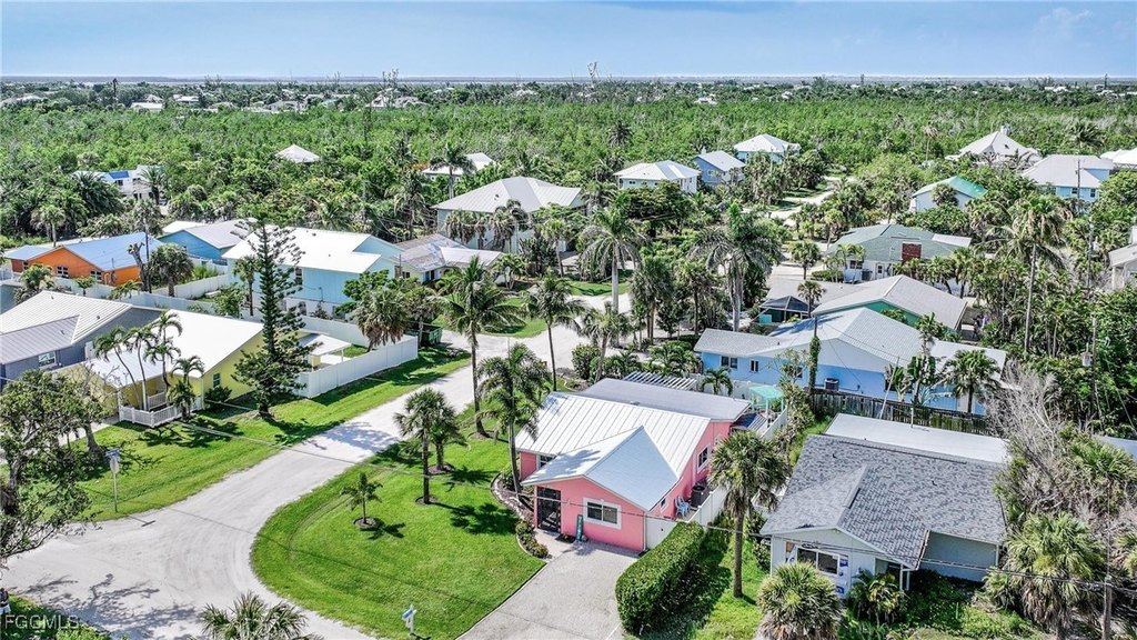 Sanibel, Florida, 33957, United States, 3 Bedrooms Bedrooms, ,2 BathroomsBathrooms,Residential,Forsale,1971952