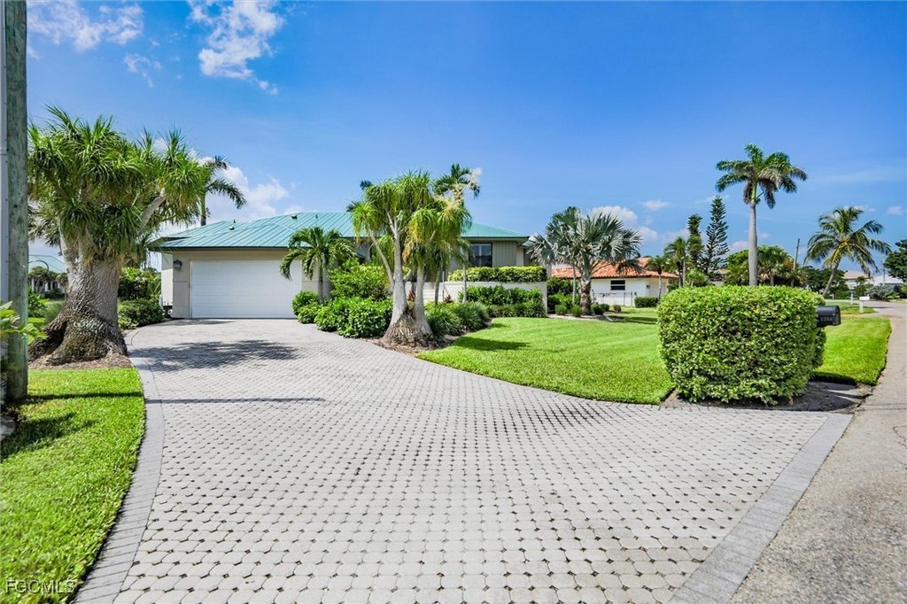 Sanibel, Florida, 33957, United States, 3 Bedrooms Bedrooms, ,3 BathroomsBathrooms,Residential,Forsale,1969890