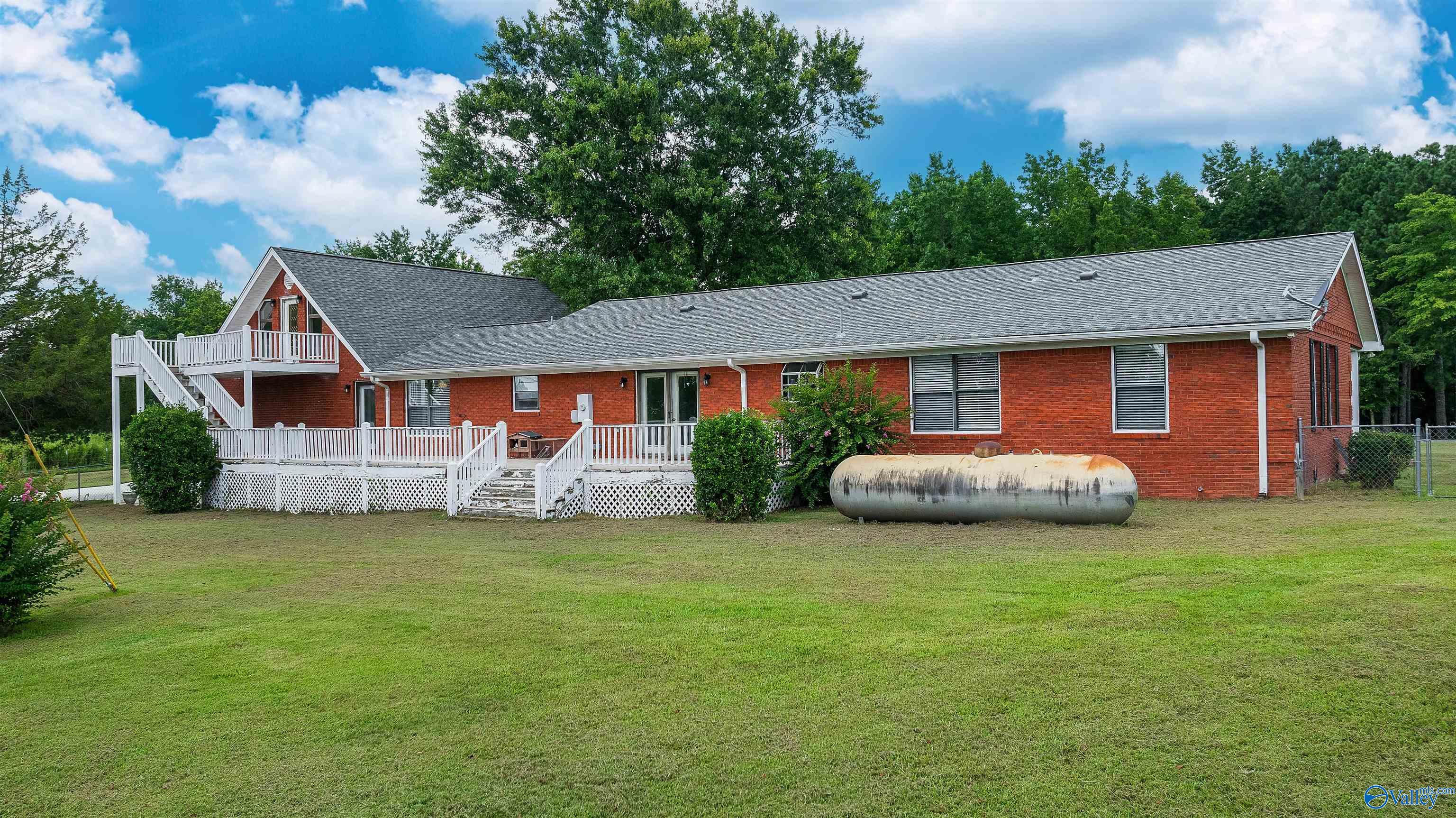 Fort Payne, Alabama, 35968, United States, 4 Bedrooms Bedrooms, ,3 BathroomsBathrooms,Residential,Forsale,2007686