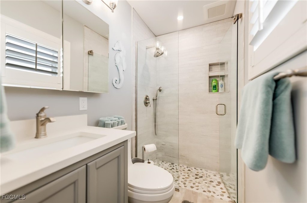 Sanibel, Florida, 33957, United States, 3 Bedrooms Bedrooms, ,2 BathroomsBathrooms,Residential,Forsale,1971952