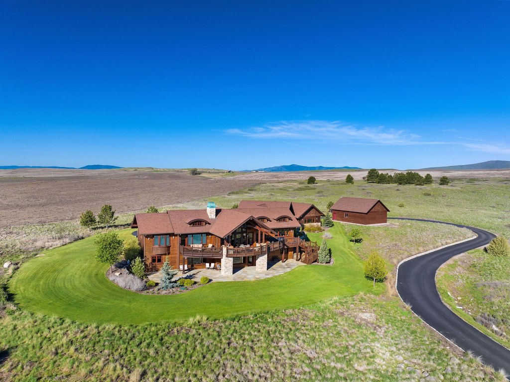 Polson, Montana, 59860, United States, 4 Bedrooms Bedrooms, ,3.5 BathroomsBathrooms,Residential,Forsale,1894896