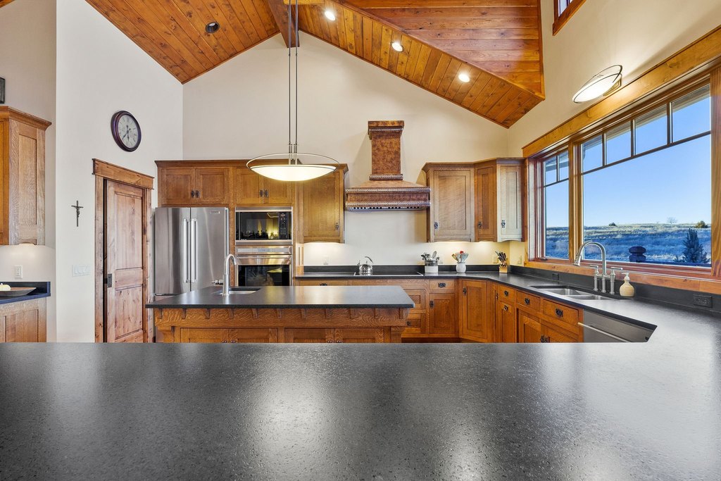 Polson, Montana, 59860, United States, 4 Bedrooms Bedrooms, ,3.5 BathroomsBathrooms,Residential,Forsale,1894896