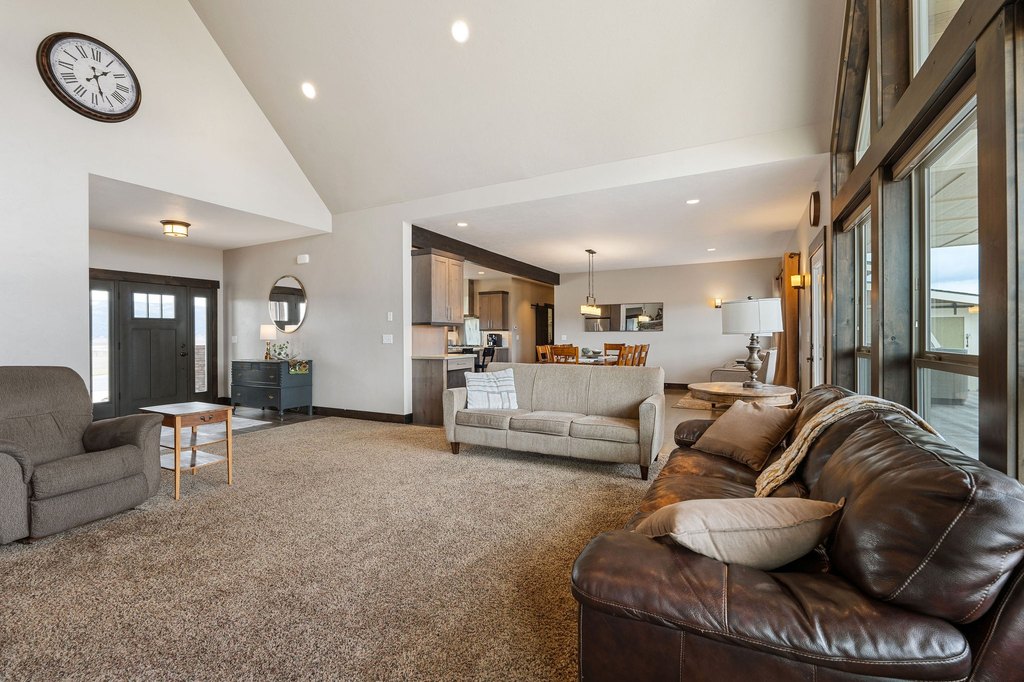 Kalispell, Montana, 59901, United States, 6 Bedrooms Bedrooms, ,4.5 BathroomsBathrooms,Residential,Forsale,1986949