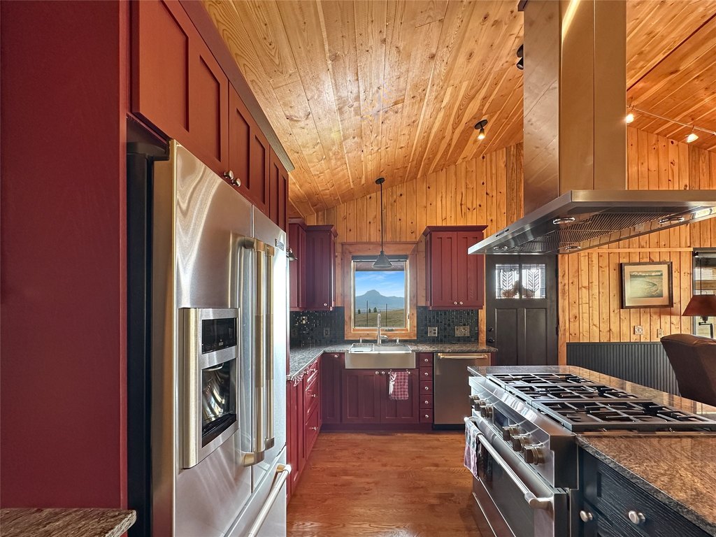 Ennis, Montana, 59729, United States, 3 Bedrooms Bedrooms, ,2 BathroomsBathrooms,Residential,Forsale,1944301