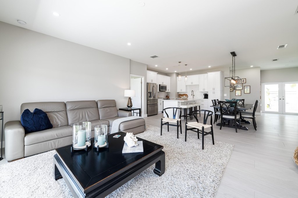 Duck, Florida, 33050, United States, 4 Bedrooms Bedrooms, ,3 BathroomsBathrooms,Residential,Forsale,1953790