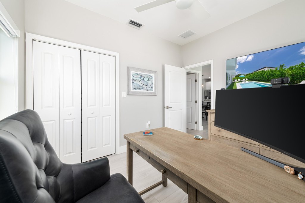 Duck, Florida, 33050, United States, 4 Bedrooms Bedrooms, ,3 BathroomsBathrooms,Residential,Forsale,1953790