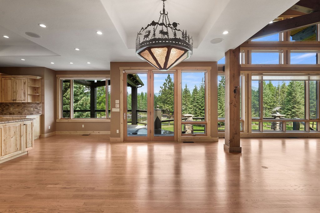 Bigfork, Montana, 59911, United States, 4 Bedrooms Bedrooms, ,4.5 BathroomsBathrooms,Residential,Forsale,1914975
