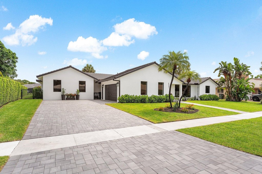 Boca Raton, Florida, 33433, United States, 7 Bedrooms Bedrooms, ,4.5 BathroomsBathrooms,Residential,Forsale,1929748