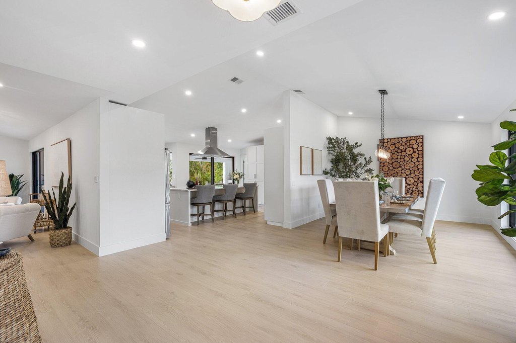 Boca Raton, Florida, 33433, United States, 7 Bedrooms Bedrooms, ,4.5 BathroomsBathrooms,Residential,Forsale,1929748