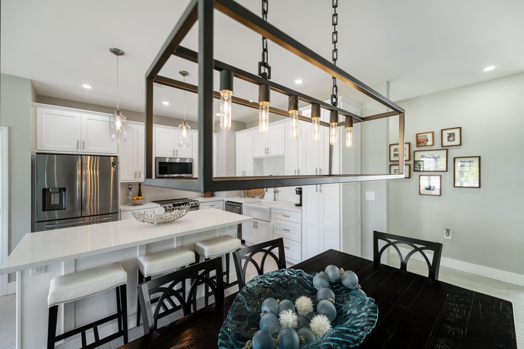 Duck, Florida, 33050, United States, 4 Bedrooms Bedrooms, ,3 BathroomsBathrooms,Residential,Forsale,1953790