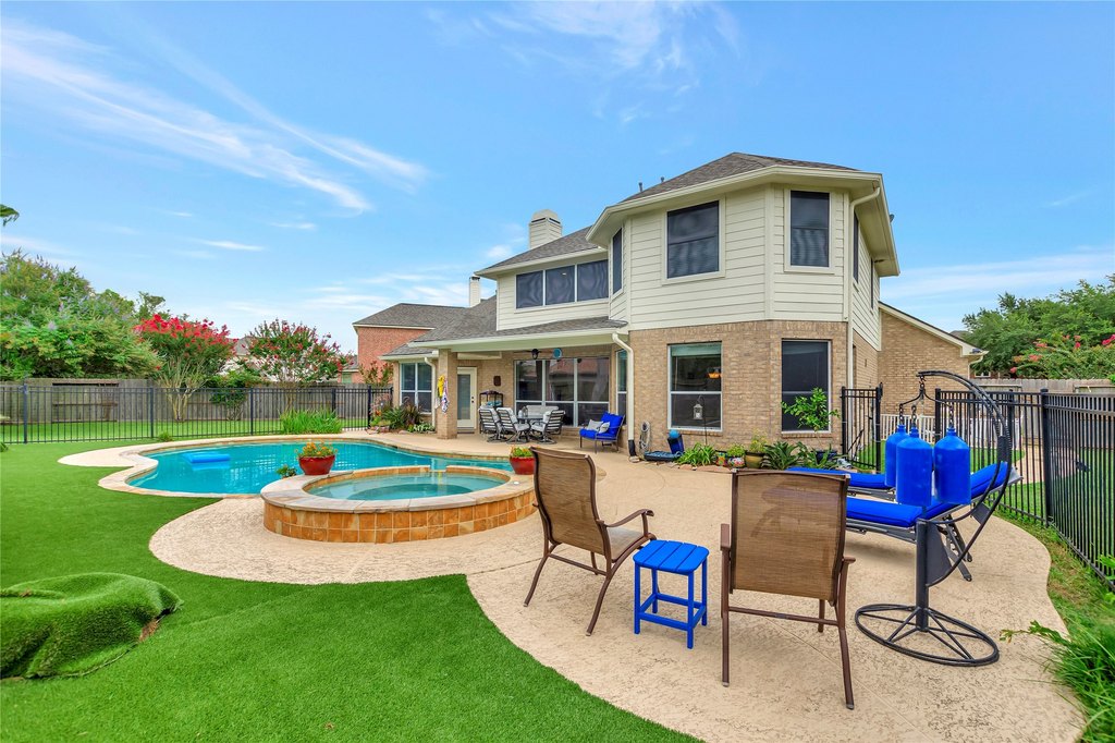 League City, Texas, 77573, United States, 4 Bedrooms Bedrooms, ,3.5 BathroomsBathrooms,Residential,Forsale,1936500