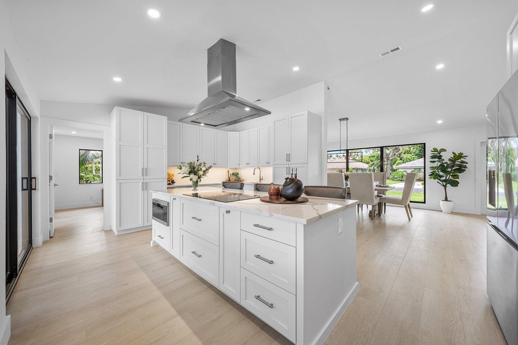 Boca Raton, Florida, 33433, United States, 7 Bedrooms Bedrooms, ,4.5 BathroomsBathrooms,Residential,Forsale,1929748