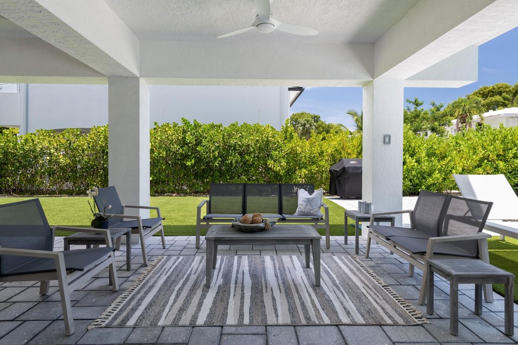 Duck, Florida, 33050, United States, 4 Bedrooms Bedrooms, ,3 BathroomsBathrooms,Residential,Forsale,1953790