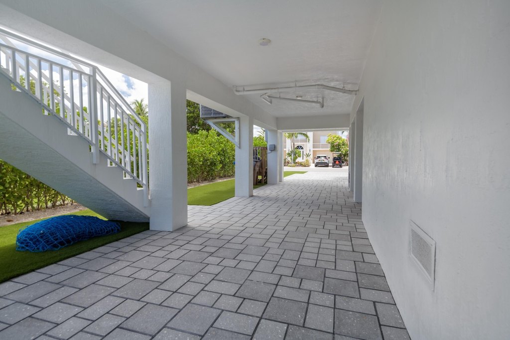 Duck, Florida, 33050, United States, 4 Bedrooms Bedrooms, ,3 BathroomsBathrooms,Residential,Forsale,1953790