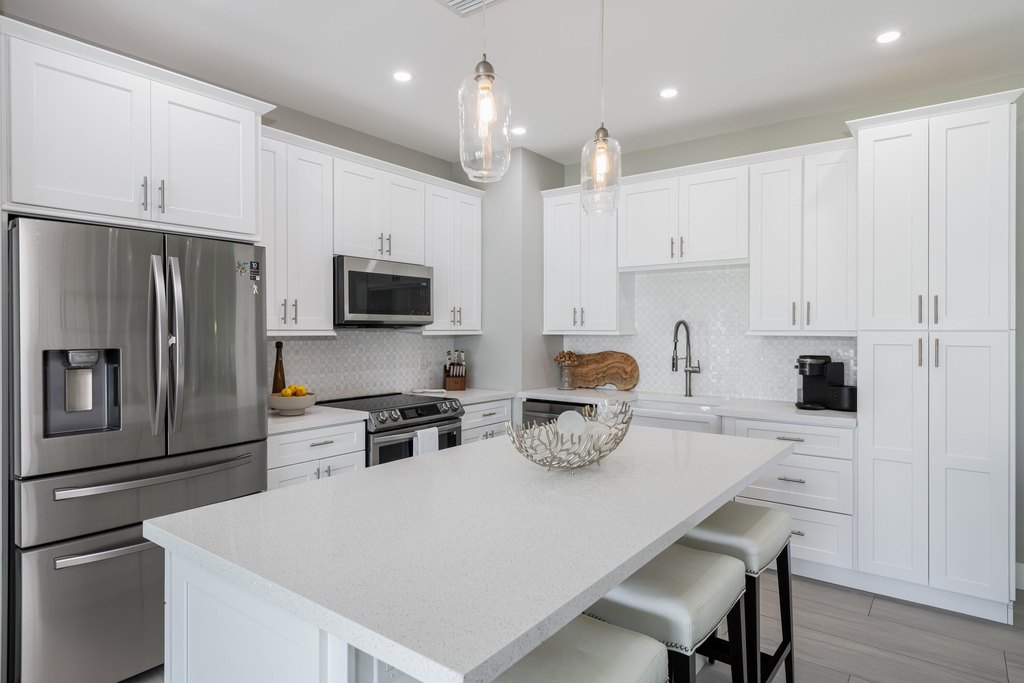 Duck, Florida, 33050, United States, 4 Bedrooms Bedrooms, ,3 BathroomsBathrooms,Residential,Forsale,1953790